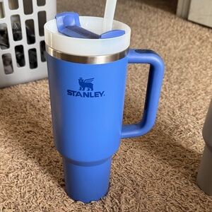 Stanley iris 40 oz  quencher 2.0